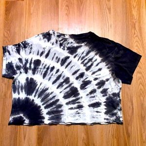 VS PINK TIE DYE CROP TOP